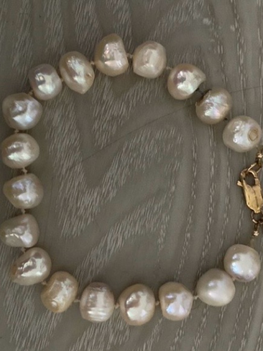 Cultured Baroque Pearl Bracelet with Gold Clasp - White